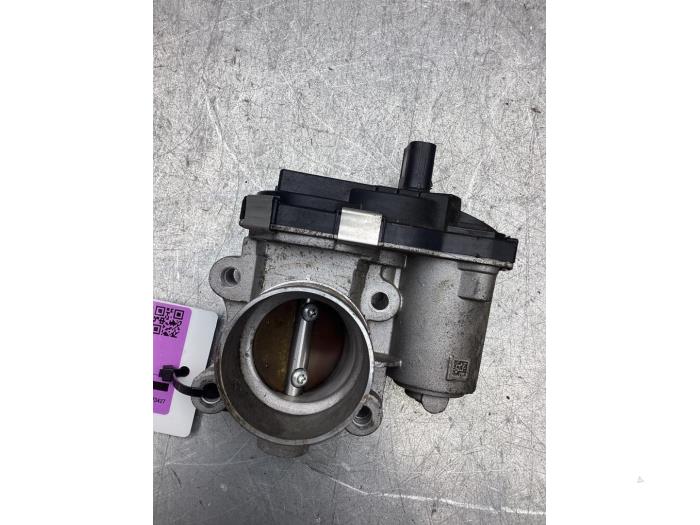 Gebruikte Gasklephuis Opel Karl 1.0 12V Prijs € 50,00 Margeregeling aangeboden door Gebr Opdam B.V.