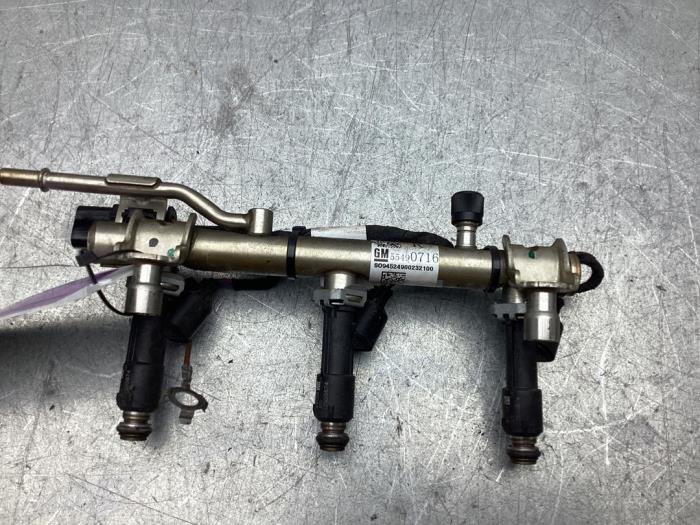 Gebruikte Galerij (Injectie) Opel Karl 1.0 12V Prijs € 75,00 Margeregeling aangeboden door Gebr Opdam B.V.