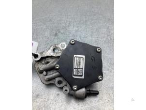 Gebruikte Vacuumpomp (Benzine) Opel Karl 1.0 12V Prijs € 80,00 Margeregeling aangeboden door Gebr Opdam B.V.