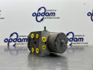 Gebruikte ABS Pomp Opel Meriva 1.6 16V Prijs € 75,00 Margeregeling aangeboden door Gebr Opdam B.V.