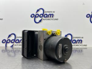 Gebruikte ABS Pomp BMW Mini One/Cooper (R50) 1.6 16V Cooper Prijs € 150,00 Margeregeling aangeboden door Gebr Opdam B.V.