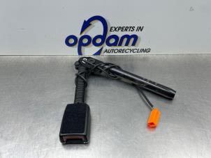 Gebruikte Veiligheidsgordel Insteek rechts-voor Ford C-Max (DM2) 1.8 16V Prijs € 50,00 Margeregeling aangeboden door Gebr Opdam B.V.