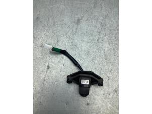 Gebruikte Achteruitrij Camera Nissan Qashqai (J11) 1.2 DIG-T 16V Prijs € 125,00 Margeregeling aangeboden door Gebr Opdam B.V.