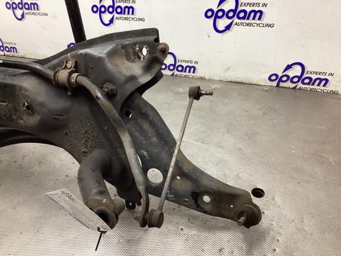 Subframe van een Suzuki Alto 1.0 12V 2013