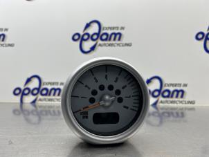 Gebruikte Toerenteller BMW Mini One/Cooper (R50) 1.6 16V Cooper Prijs € 40,00 Margeregeling aangeboden door Gebr Opdam B.V.