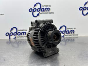 Gebruikte Dynamo BMW Mini One/Cooper (R50) 1.6 16V Cooper Prijs € 60,00 Margeregeling aangeboden door Gebr Opdam B.V.