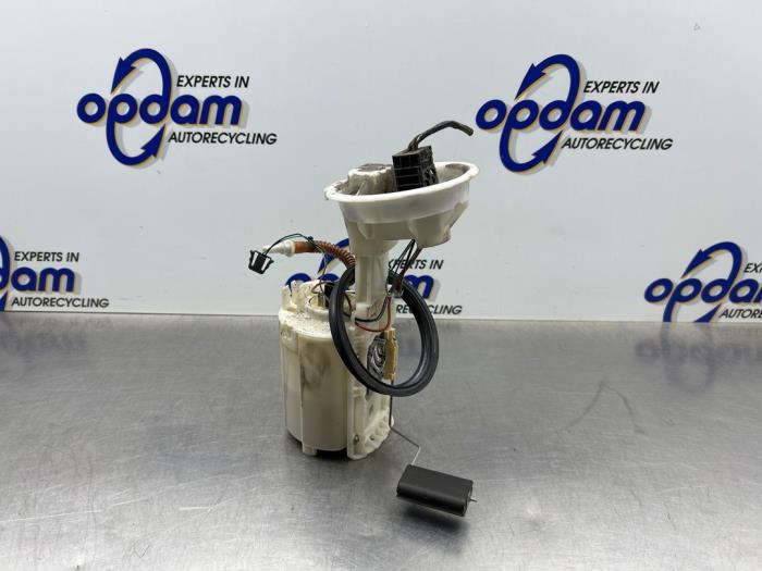 Gebruikte Benzinepomp BMW Mini (R50/53) 1.6 16V Cooper Prijs € 75,00 Margeregeling aangeboden door Gebr Opdam B.V.