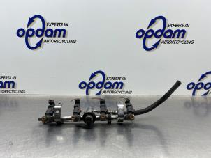 Gebruikte Common rail (Injectie) BMW Mini One/Cooper (R50) 1.6 16V Cooper Prijs € 125,00 Margeregeling aangeboden door Gebr Opdam B.V.