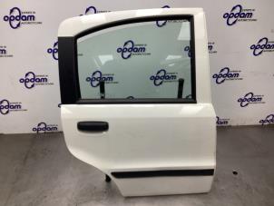 Gebruikte Deur 4Deurs rechts-achter Fiat Panda (169) 1.2, Classic Prijs € 90,00 Margeregeling aangeboden door Gebr Opdam B.V.