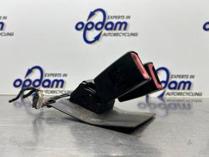 Gebruikte Veiligheidsgordel Insteek midden-achter Mini Mini (R56) 1.6 16V Cooper Prijs € 25,00 Margeregeling aangeboden door Gebr Opdam B.V.