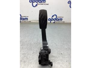 Gebruikte Gaspedaalpositie Sensor Renault Scénic IV (RFAJ) 1.2 TCE 115 16V Prijs € 35,00 Margeregeling aangeboden door Gebr Opdam B.V.