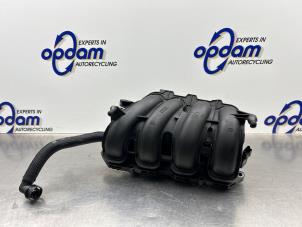 Gebruikte Inlaatspruitstuk Mini Mini (R56) 1.6 16V Cooper Prijs € 50,00 Margeregeling aangeboden door Gebr Opdam B.V.