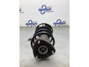 Gebruikte Voorpoot links Mazda 3 (BM/BN) 2.0 SkyActiv-G 16V Prijs € 75,00 Margeregeling aangeboden door Gebr Opdam B.V.