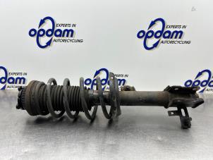 Gebruikte Mac Phersonpoot links-voor Opel Astra H (L48) 1.6 16V Prijs € 50,00 Margeregeling aangeboden door Gebr Opdam B.V.