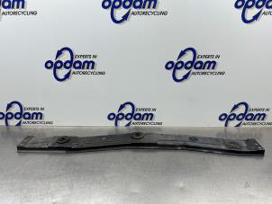 Gebruikte Radiateurbalk Suzuki Alto 1.0 12V Prijs € 35,00 Margeregeling aangeboden door Gebr Opdam B.V.