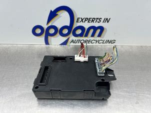 Gebruikte Bodycontrol Module Renault Captur (2R) 0.9 Energy TCE 12V Prijs € 100,00 Margeregeling aangeboden door Gebr Opdam B.V.