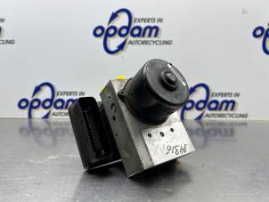 Gebruikte ABS Pomp Mercedes C Sportcoupé (C203) 1.8 C-180K 16V Prijs € 100,00 Margeregeling aangeboden door Gebr Opdam B.V.