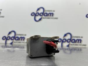 Gebruikte Esp Duo Sensor Mercedes C Sportcoupé (C203) 1.8 C-180K 16V Prijs € 70,00 Margeregeling aangeboden door Gebr Opdam B.V.