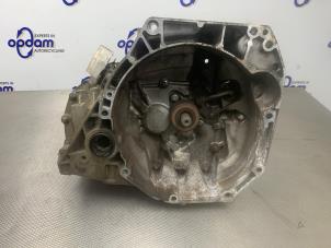 Gebruikte Versnellingsbak Renault Captur (2R) 0.9 Energy TCE 12V Prijs € 600,00 Margeregeling aangeboden door Gebr Opdam B.V.