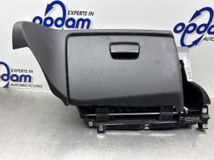 Gebruikte Dashboardkastje BMW 1 serie (E87/87N) 118i 16V Prijs € 40,00 Margeregeling aangeboden door Gebr Opdam B.V.