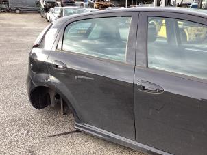 Gebruikte Deur 4Deurs rechts-achter Fiat Punto Evo (199) 1.3 JTD Multijet 85 16V Euro 5 Prijs € 150,00 Margeregeling aangeboden door Gebr Opdam B.V.