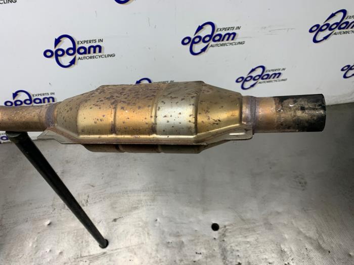 Katalysator van een Opel Astra G (F08/48) 1.6 16V 2000