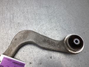 Gebruikte Draagarm onder rechts-voor BMW i4 (G26) M50 84 kWh Prijs € 75,00 Margeregeling aangeboden door Gebr Opdam B.V.