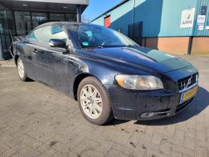 Gebruikte Asschenkel rechts-voor Volvo C70 (MC) 2.4 20V Prijs € 40,00 Margeregeling aangeboden door Gebr Opdam B.V.