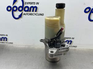 Gebruikte Pomp Servo Volvo V50 (MW) 1.8 16V Prijs € 150,00 Margeregeling aangeboden door Gebr Opdam B.V.