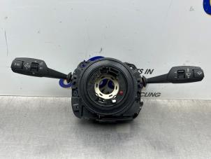 Gebruikte Combischakelaar Stuurkolom BMW 1 serie (E81) 116i 1.6 16V Prijs € 100,00 Margeregeling aangeboden door Gebr Opdam B.V.