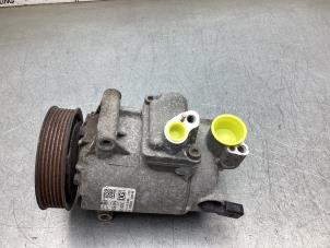 Gebruikte Aircopomp Volkswagen Caddy III (2KA,2KH,2CA,2CH) 1.6 TDI 16V Prijs € 125,00 Margeregeling aangeboden door Gebr Opdam B.V.