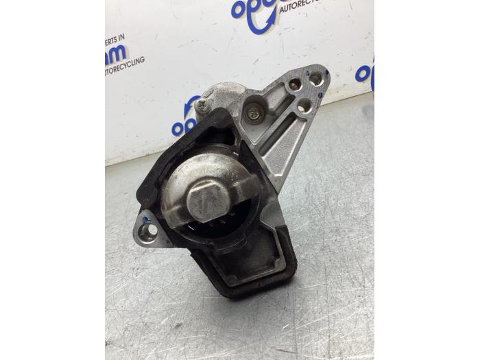 Startmotor van een Renault Captur (2R) 0.9 Energy TCE 12V 2018
