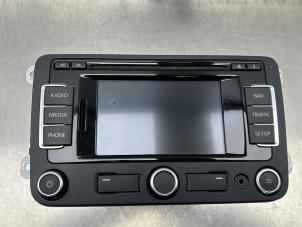 Gebruikte Display Multi Media regelunit Volkswagen Golf Plus (5M1/1KP) 1.2 TSI BlueMOTION Prijs € 150,00 Margeregeling aangeboden door Gebr Opdam B.V.