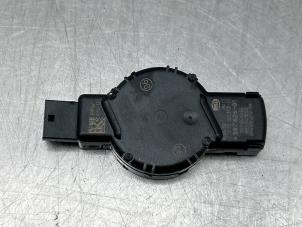 Gebruikte Regensensor Mini Clubman (F54) 1.5 Cooper 12V Prijs € 35,00 Margeregeling aangeboden door Gebr Opdam B.V.