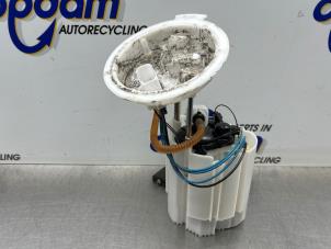 Gebruikte Benzinepomp Mini Clubman (F54) 1.5 Cooper 12V Prijs € 125,00 Margeregeling aangeboden door Gebr Opdam B.V.