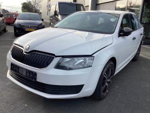 Gebruikte Versnellingsbak Skoda Octavia Combi (5EAC) 1.2 TSI 16V Prijs € 600,00 Margeregeling aangeboden door Gebr Opdam B.V.