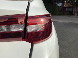 Gebruikte Achterlicht rechts Opel Grandland (X) 1.2 Turbo 12V Prijs € 150,00 Margeregeling aangeboden door Gebr Opdam B.V.