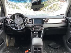 Gebruikte Airbag Set + Module Kia Niro I (DE) 1.6 GDI Hybrid Prijs € 1.000,00 Margeregeling aangeboden door Gebr Opdam B.V.