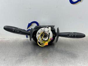 Gebruikte Licht + Raw Schakelaar Fiat 500 (312) 0.9 TwinAir 65 Prijs € 75,00 Margeregeling aangeboden door Gebr Opdam B.V.