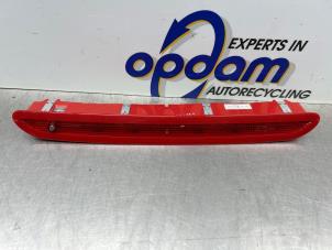 Gebruikte Extra Remlicht midden Volkswagen Polo V (6R) 1.4 16V Prijs € 30,00 Margeregeling aangeboden door Gebr Opdam B.V.