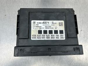 Gebruikte Bodycontrol Module Opel Astra K 1.4 Turbo 16V Prijs € 75,00 Margeregeling aangeboden door Gebr Opdam B.V.