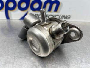 Gebruikte Hogedrukpomp Mercedes A (W176) 1.6 A-200 16V Prijs € 125,00 Margeregeling aangeboden door Gebr Opdam B.V.