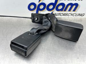 Gebruikte Veiligheidsgordel Insteek links-achter Dacia Logan MCV (KS) 1.6 16V Prijs € 30,00 Margeregeling aangeboden door Gebr Opdam B.V.