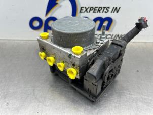 Gebruikte ABS Pomp Dacia Logan MCV (KS) 1.6 16V Prijs € 125,00 Margeregeling aangeboden door Gebr Opdam B.V.