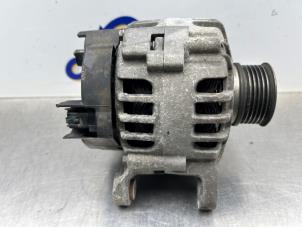 Gebruikte Dynamo Dacia Logan MCV (KS) 1.6 16V Prijs € 75,00 Margeregeling aangeboden door Gebr Opdam B.V.