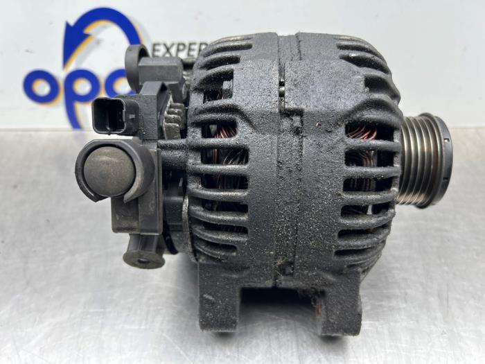 Gebruikte Dynamo Peugeot Partner 1.6 HDI 75 Prijs € 125,00 Margeregeling aangeboden door Gebr Opdam B.V.