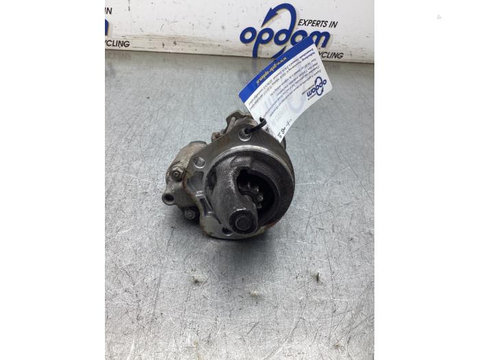 Startmotor van een Fiat Panda/Pandina (312) 0.9 TwinAir 65 2013