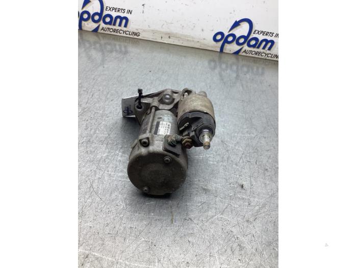 Startmotor van een Fiat Panda/Pandina (312) 0.9 TwinAir 65 2013