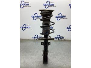 Gebruikte Mac Phersonpoot rechts-voor Opel Combo Cargo 1.5 CDTI 130 Prijs € 80,00 Margeregeling aangeboden door Gebr Opdam B.V.