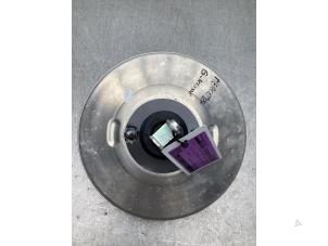 Gebruikte Rembooster Mercedes B (W247) 1.3 B-250 e Turbo 16V Prijs € 150,00 Margeregeling aangeboden door Gebr Opdam B.V.